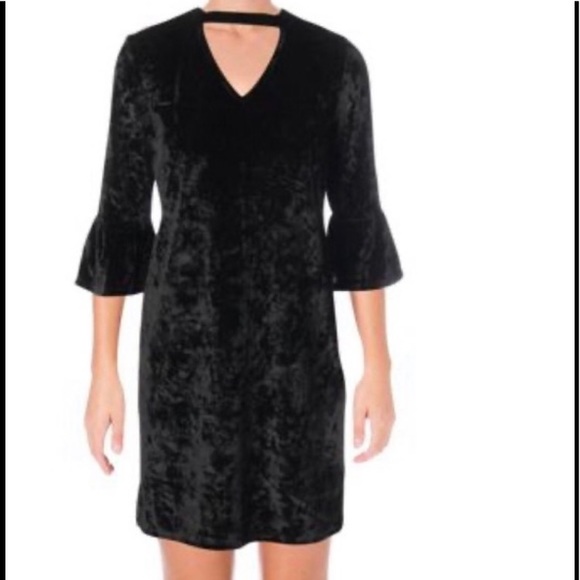 Billy T Dresses & Skirts - Billy T women’s velvet mini cocktail dress V-neck bell sleeve cuff collar choker